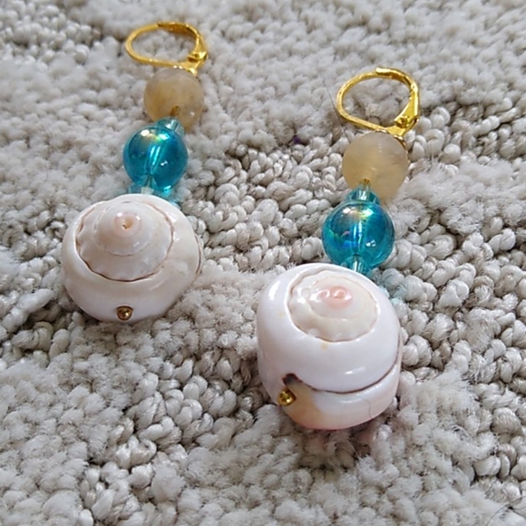 Handmade Gemstone Earrings Blue with Seashells - Picture 4 of 5
